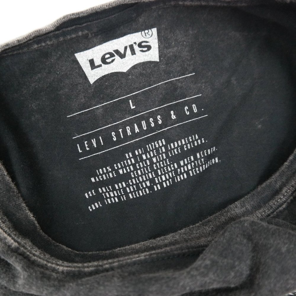 Levi's, NWOT, Men's Eagle Graphic T-shirt, Size L, Black - Picture 3 of 3